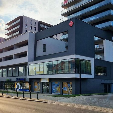 Q Apart Meta - Manufaktura, Klimatyzacja I Parking Gratis, Fv, Gwarancja Zadowolenia Lódź Exterior foto
